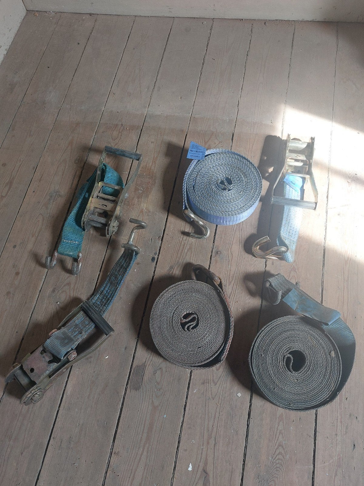 3 spanriemen., Ophalen