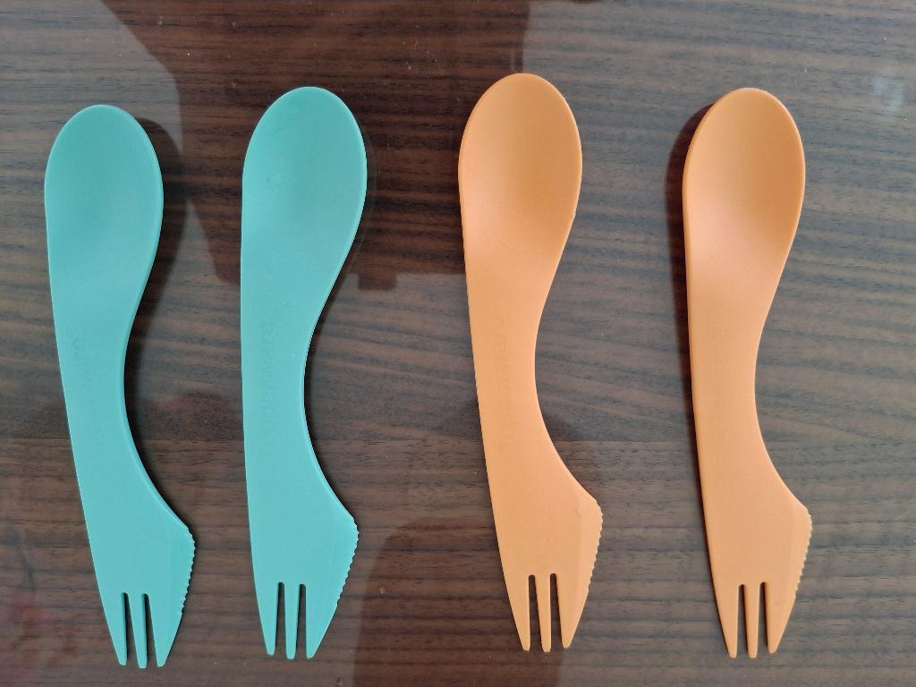 tupperware bestek, Overige materialen, Overige typen, Ophalen of Verzenden, Zo goed als nieuw