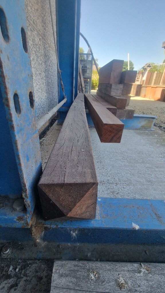 Hardhouten Paal in okan, Tuin en Terras, Palen, Balken en Planken, Ophalen, Palen, Zo goed als nieuw, Hardhout