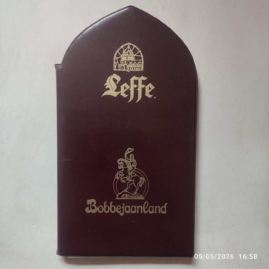 Ancien porte menu LEFFE Bobbejaanland ., Collections, Marques de bière, Enlèvement ou Envoi, Utilisé, Panneau, Plaque ou Plaquette publicitaire
