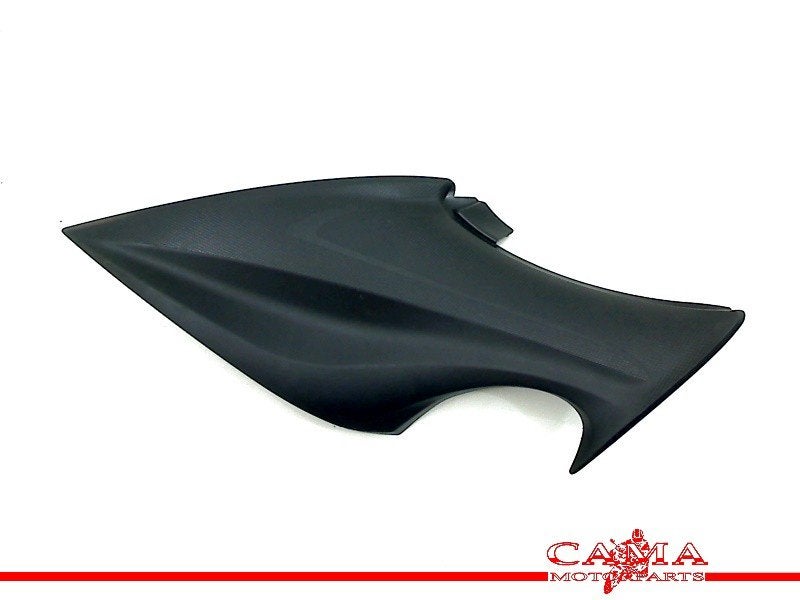AFDEKKAP FRAME LINKS Suzuki (47211-04k0), Dhr. S. di Majo, Gebruikt, Info@cama-motorparts.nl, P.J. Troelstraweg 8 8
3144 CX  MAASSLUIS, NL