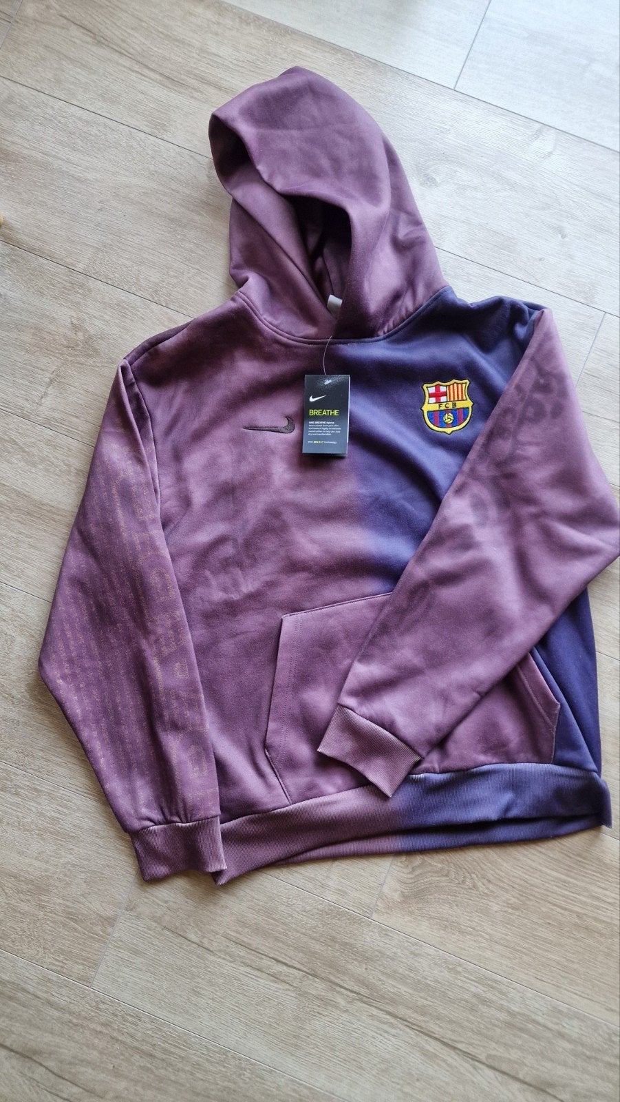 Trui barcelona travis scott, Enlèvement