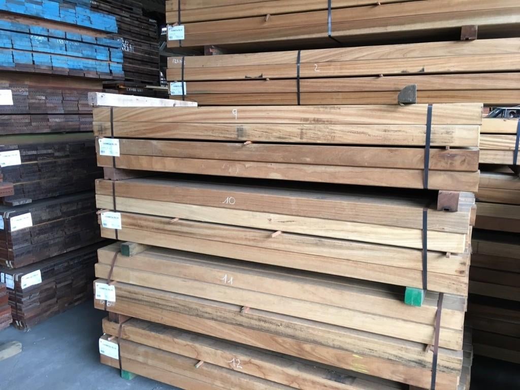 3.00M HARDHOUTEN PALEN 85X85MM GESCHAAFD, Doe-het-zelf en Bouw, Ophalen, Nieuw