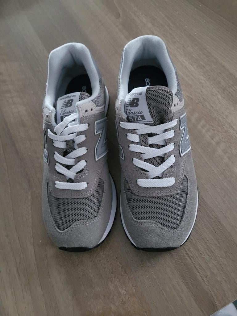 Baskets new balance, Enlèvement