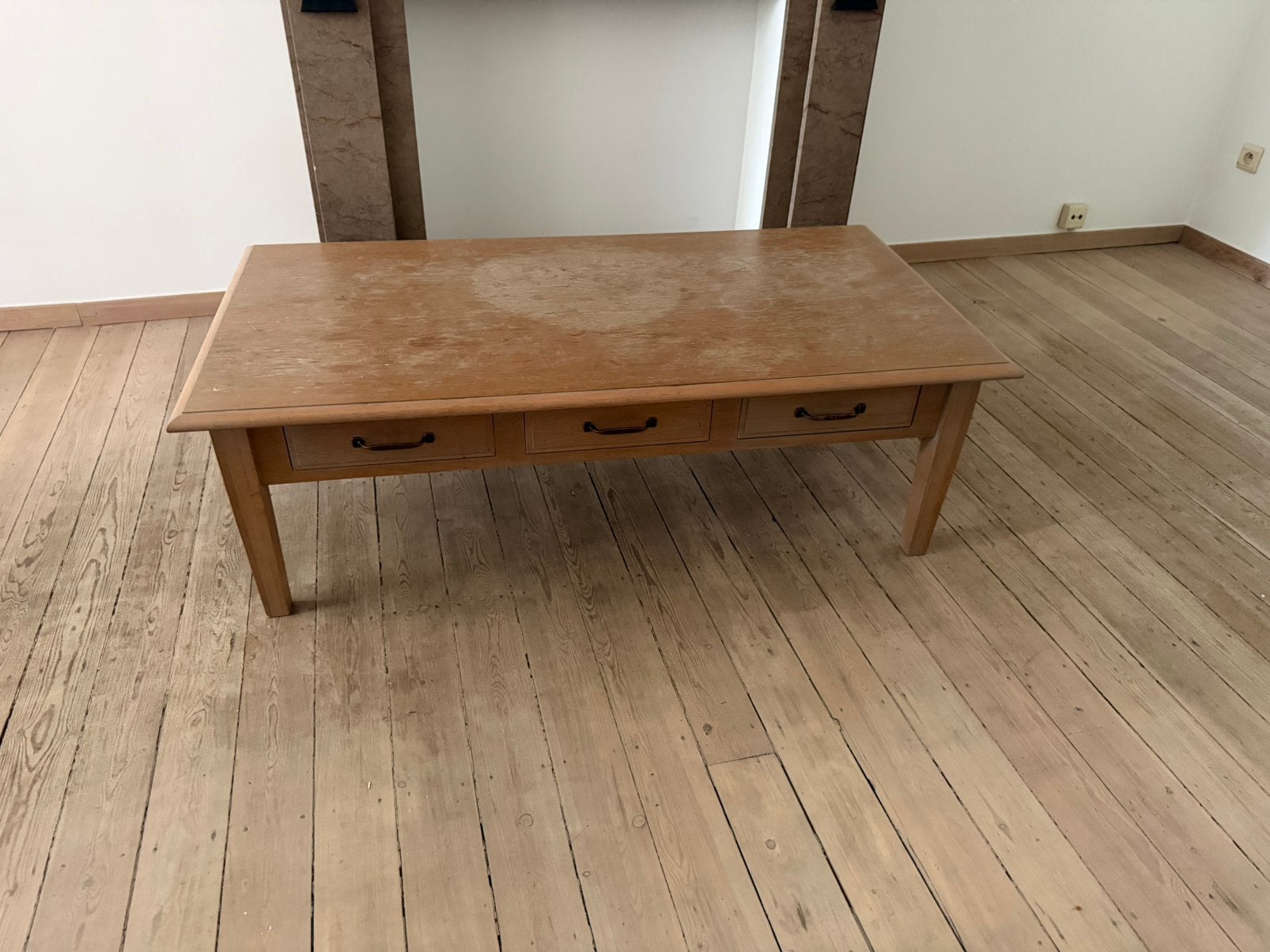 Table basse en bois massif, Maison & Meubles, Enlèvement, Utilisé