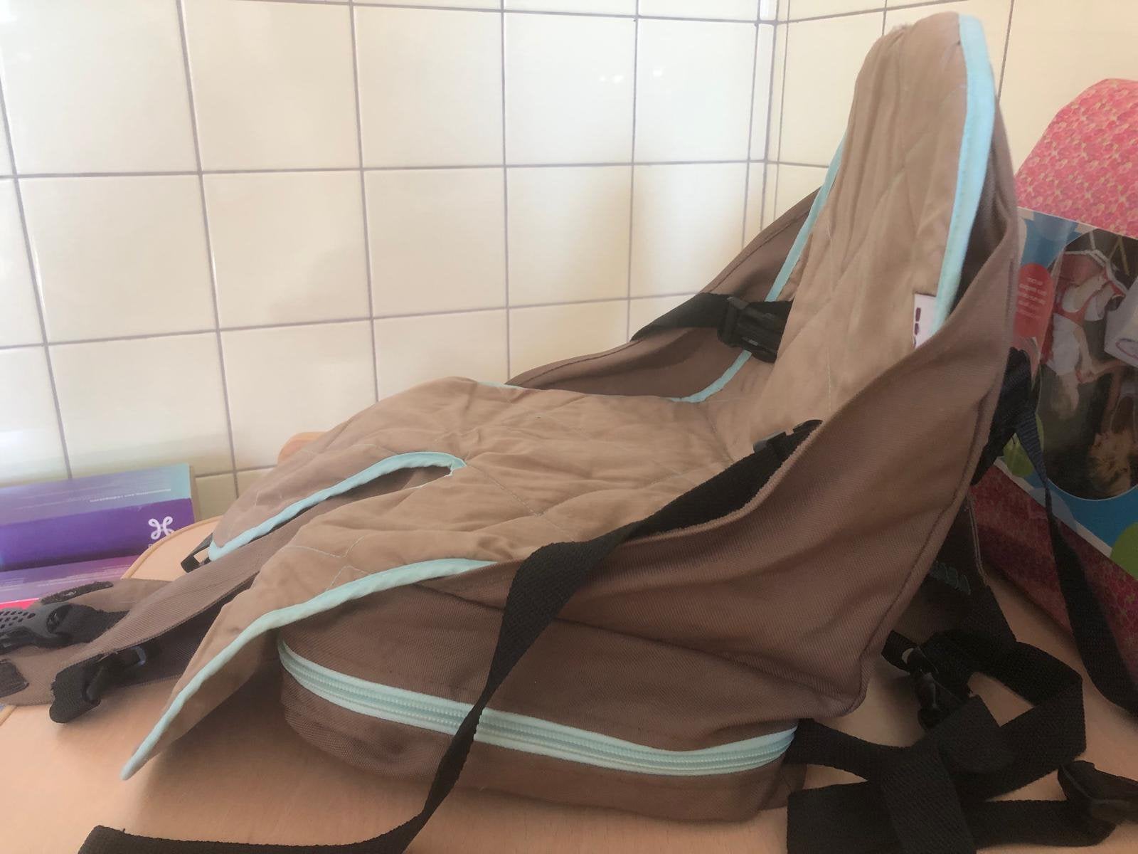 Rehausseur pour bébé marque BEABA, Enlèvement, Comme neuf, Harnais