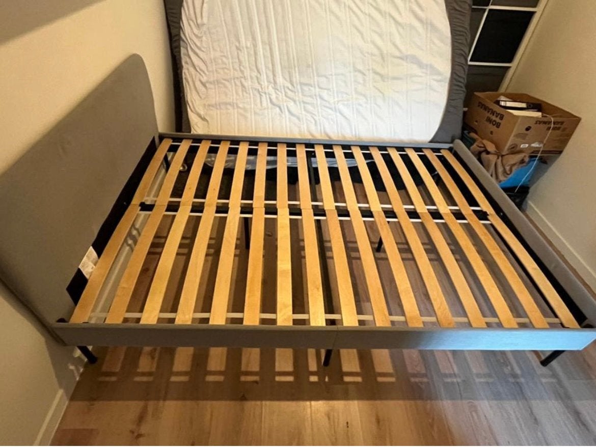 Ikea bed 140/200, Huis en Inrichting, Slaapkamer | Bedden, Ophalen, Zo goed als nieuw
