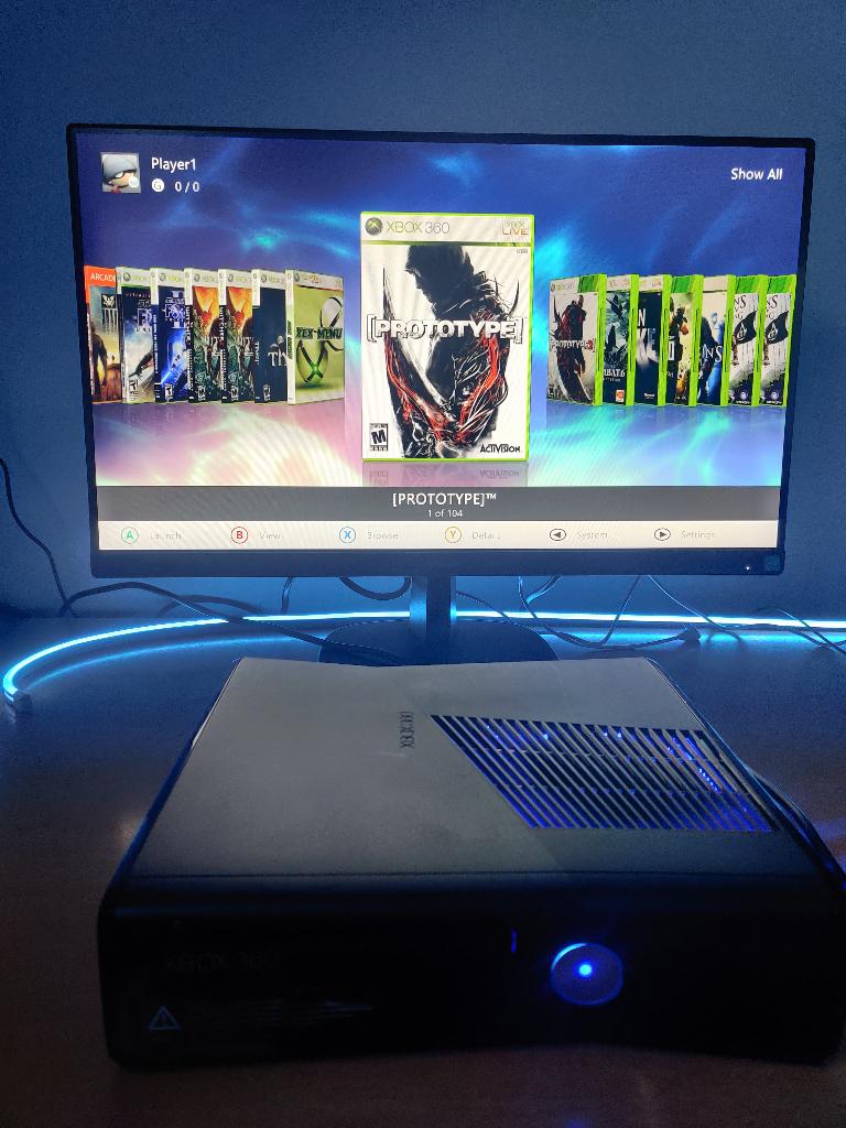 Xbox 360 Slim (RGH3.0) 1000Gb | 100+ games | 1 controller, Ophalen of Verzenden, Met 1 controller, Gebruikt, Met games