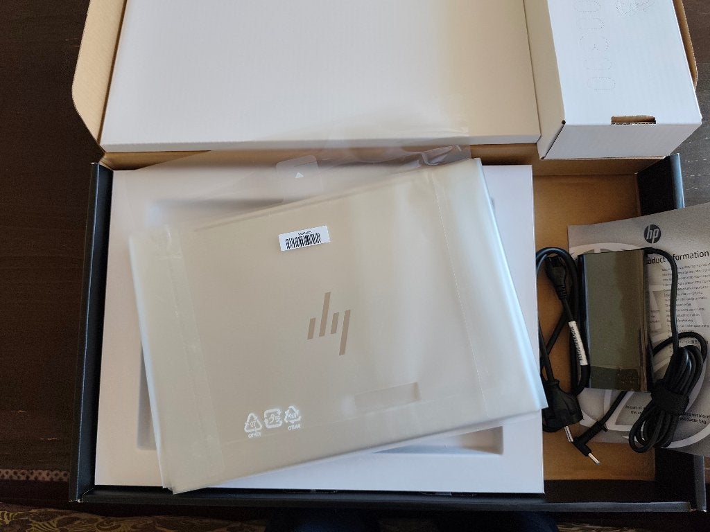 HP ENVY i7 16-inch OLED-laptop met HP SPECTRE-muis, Ophalen, Hp, Intel i7, Zo goed als nieuw
