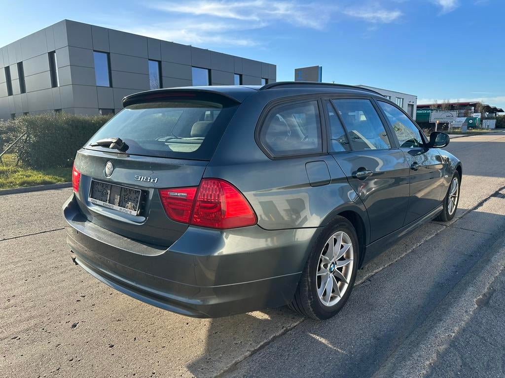 Bmw 318 Break 2.0 diesel 100 Kw,Bj 2011,Euro 5,Airco, Auto's, BMW, 100 kW, Euro 5, Bedrijf, Parkeersensor