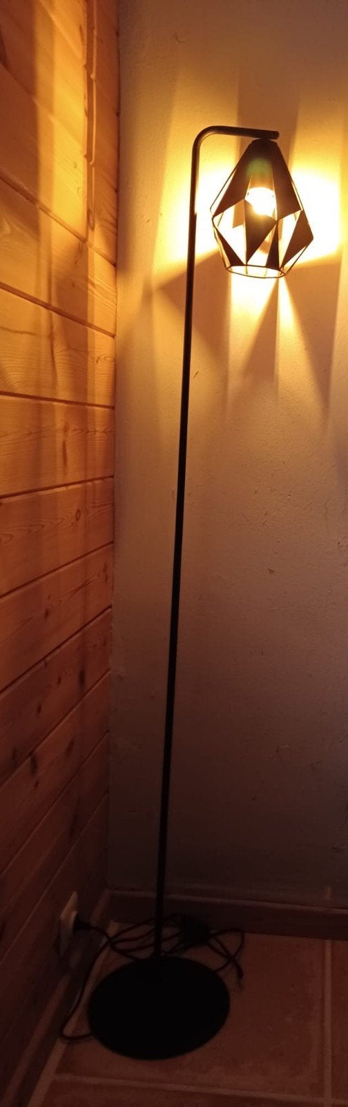 Designlamp, staand model, hoogte 150 cm, Huis en Inrichting, Lampen | Vloerlampen, Ophalen, 100 tot 150 cm, E27 (groot), Zo goed als nieuw