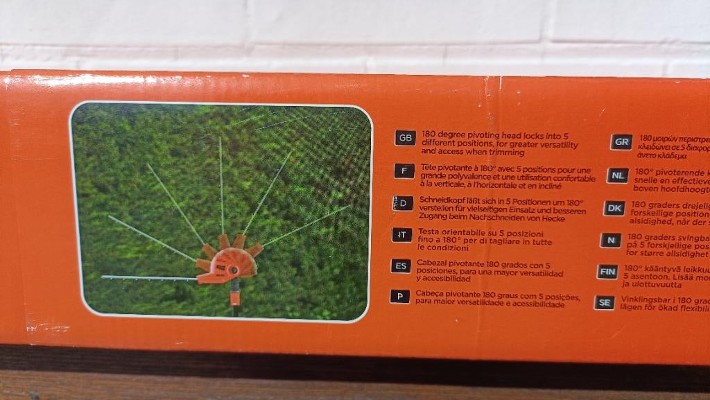 Heggenschaar black en decker, Ophalen, Zo goed als nieuw, Elektrisch, Black & Decker