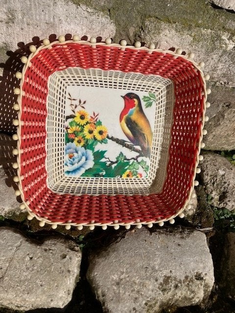 Panier en plastique tissé Plastona rouge rétro. Grèce., Enlèvement ou Envoi
