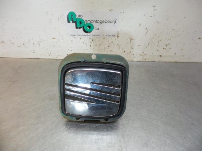 Mécanique de verrouillage hayon d'un Seat Ibiza (Ibiza 99-), Autos : Pièces & Accessoires, -, 3 mois de garantie, Utilisé, -