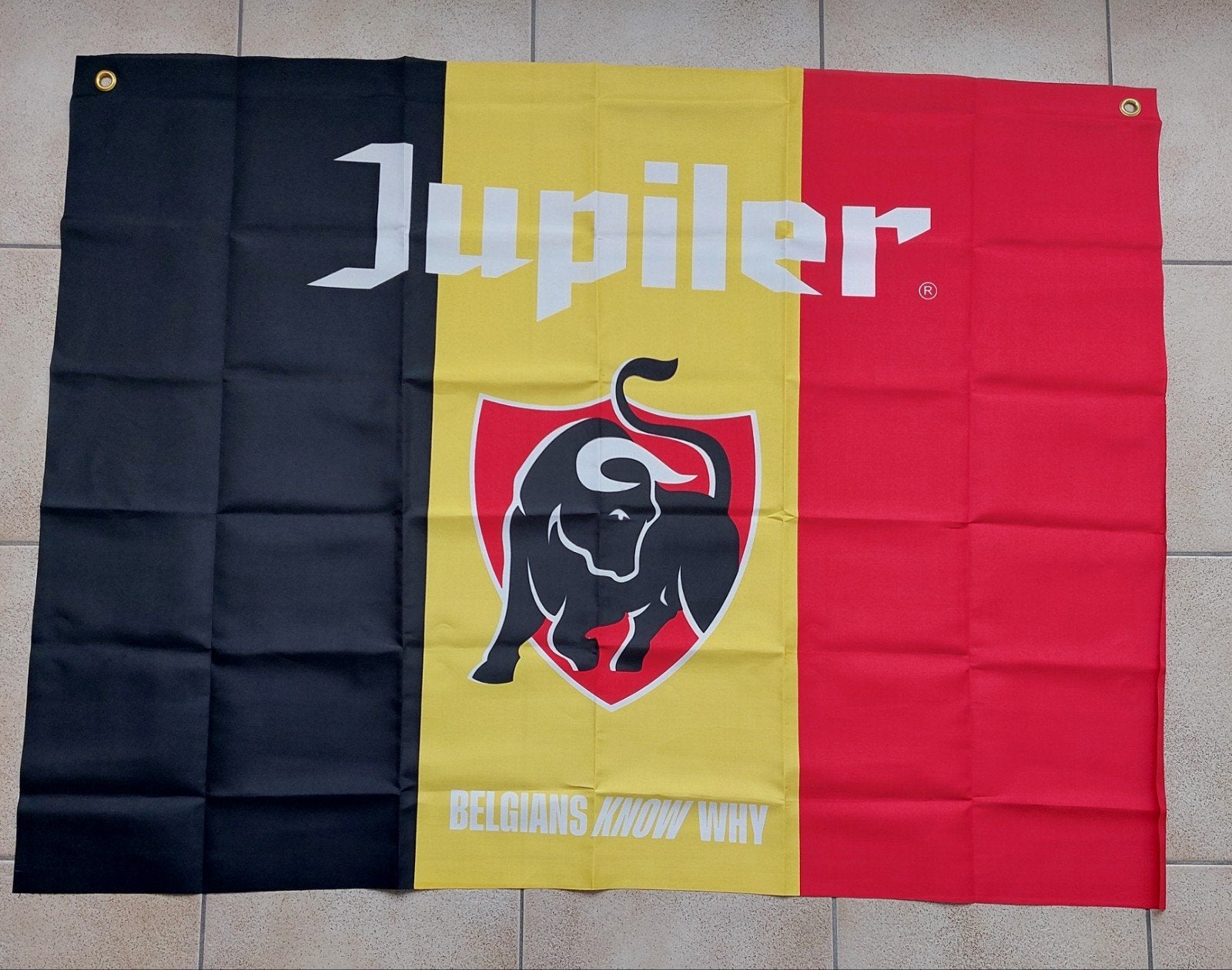 Vlag jupiler,  Belgians Know Why,  120 cm x 90 cm., Ophalen of Verzenden, Nieuw