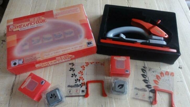 Empunchlar, punch & emboss system, met accessoires, Hobby en Vrije tijd, Gebruikt, -, -, Ophalen of Verzenden