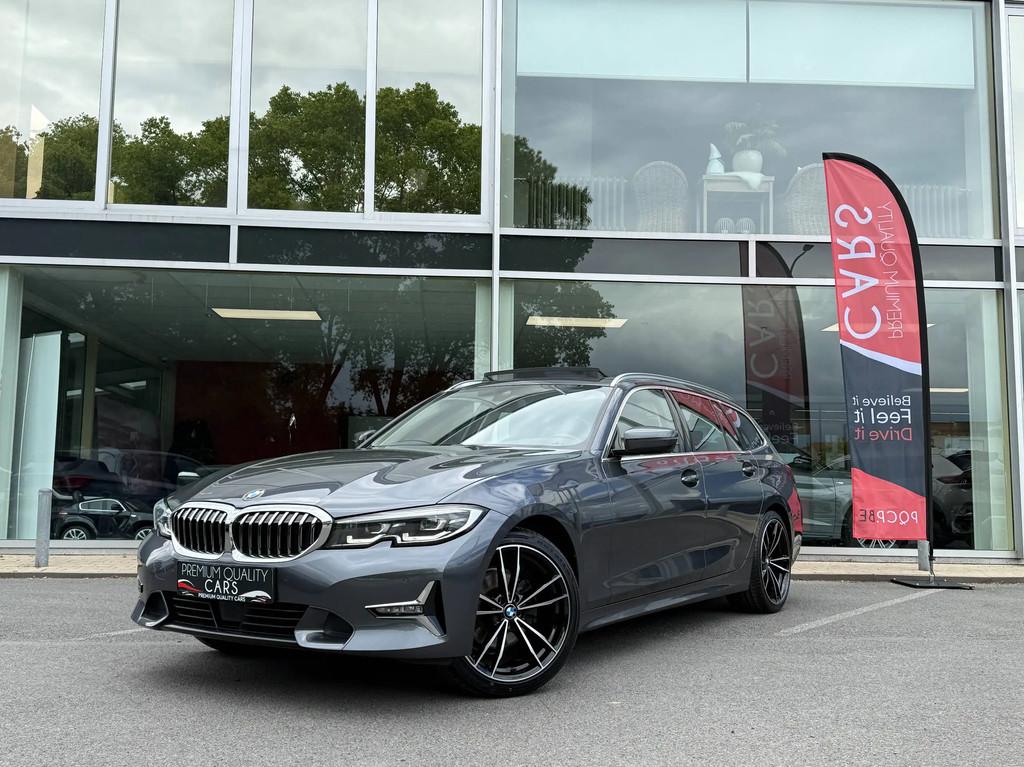 BMW 320 PANODAK / CARPLAY / TREKHAAK / CAMERA / ZETELVERWARM, Auto's, BMW, Automaat, Gebruikt, 1645 kg, Bedrijf