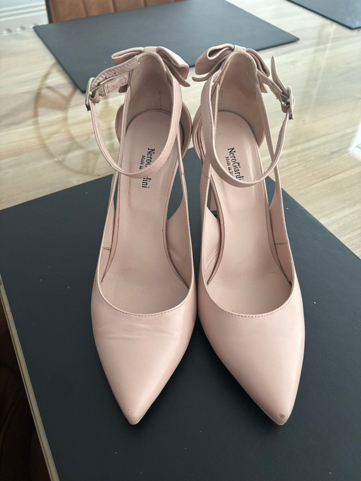 High heels Nero Giardini 38, Kleding | Dames, Trouwkleding en Trouwaccessoires, Ophalen, Zo goed als nieuw, Roze