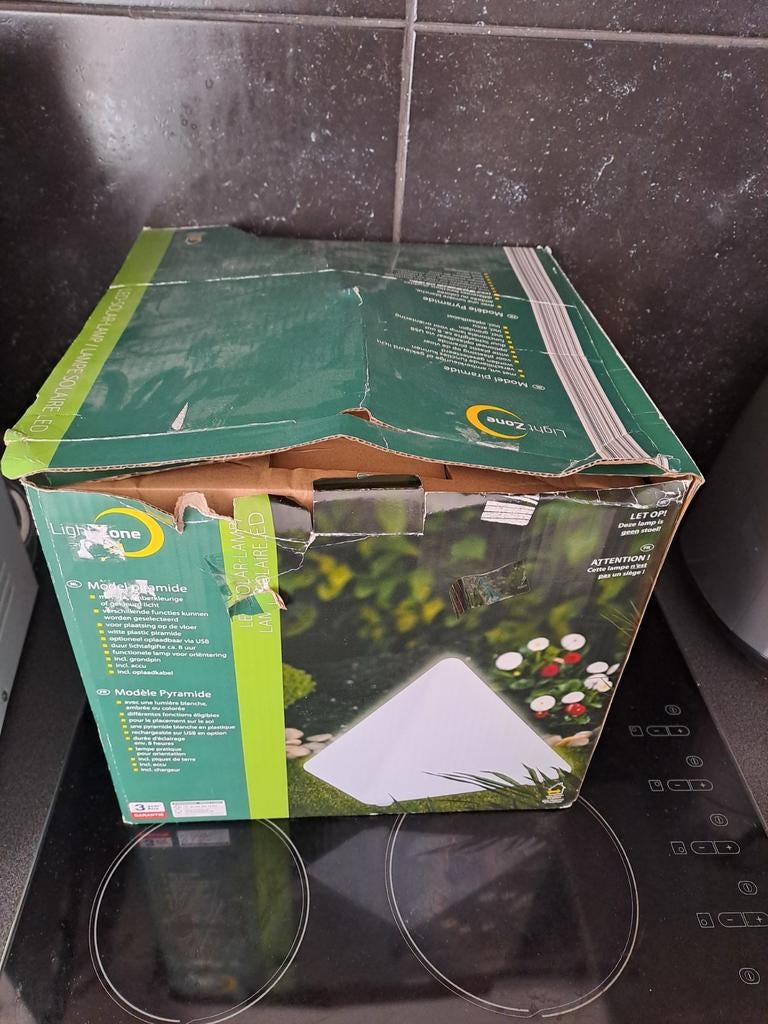 Led solar lamp piramide te koop, Enlèvement, LED