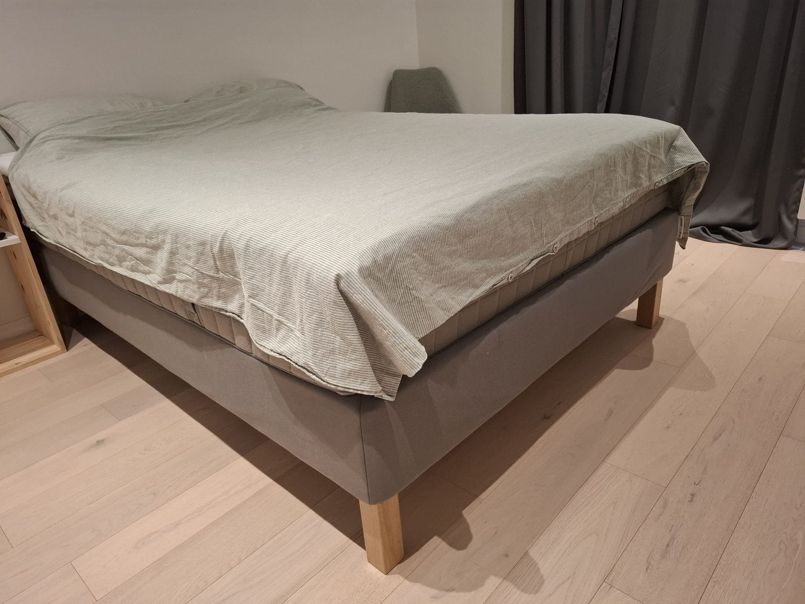 Volledig bed + matras + topper, Huis en Inrichting, Slaapkamer | Bedden, Ophalen, Gebruikt, 200 cm, 140 cm