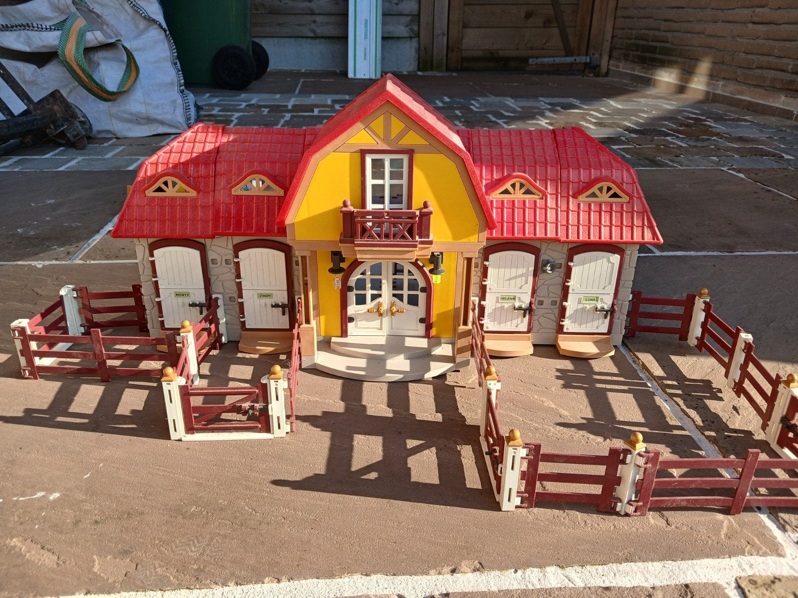 Playmobil paardenstal, Verzamelen, Poppenhuizen en Toebehoren, Ophalen