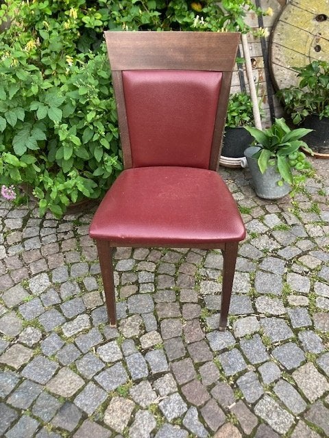 30 CHAISES DE CAFÉ HILMA MOORSLEDE, Maison & Meubles, Chaises, Enlèvement, Utilisé, Rouge, Bois