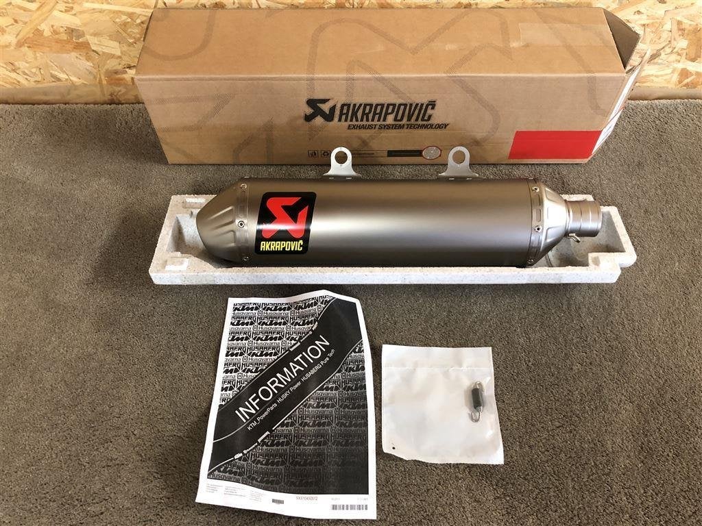 Akrapovic uitlaat KTM 250 350 450 500 EXC-F EXC SX-F 525 530, Motoren, Verzenden, Nieuw