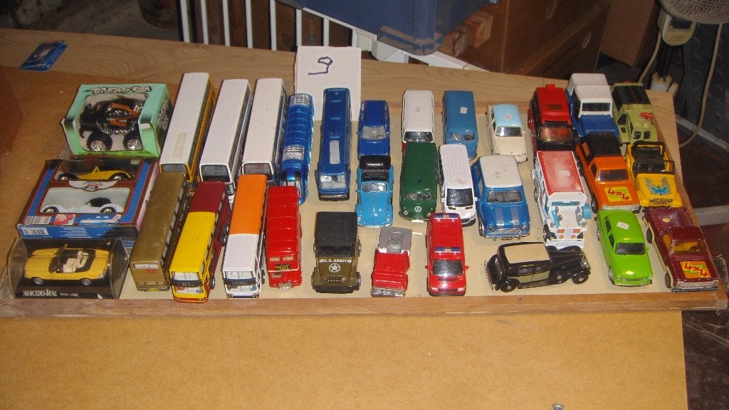 SET VAN 32 MODELAUTO'S EN BUSSEN, Ophalen of Verzenden, Zo goed als nieuw