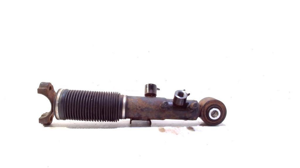 Schokbreker rechts achter Toyota Landcruiser, Onderdelen@venauto.nl, Van der Ven Autorecycling B.V., Gebruikt, Ettenseweg 76, 4706 PB Roosendaal, The Netherlands