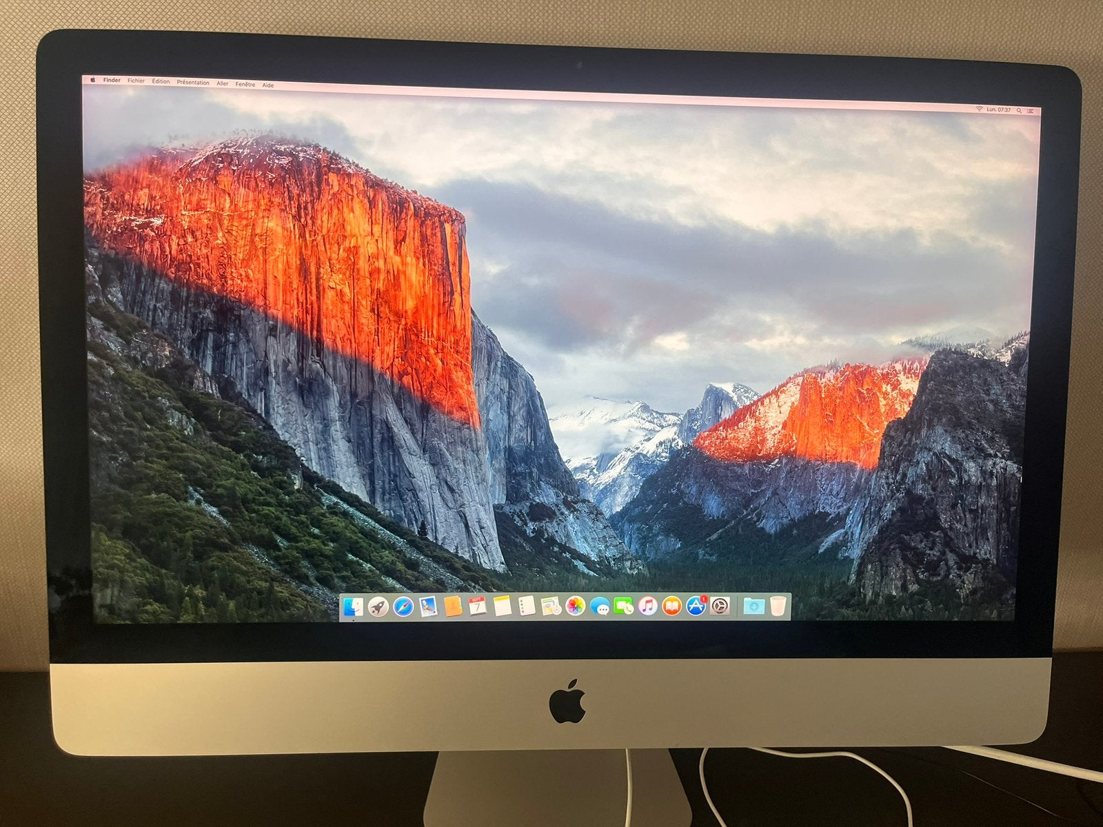 iMac 27” Retina 5K | i5 | 8GB | 1TB | 2 claviers + souris, Informatique & Logiciels, 27 pouces (68,58 cm), 8 GB, IMac, Comme neuf