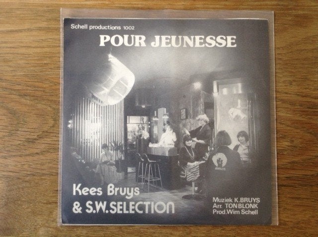 single single kees bruys & s.w. selection, CD & DVD, Vinyles Singles, Housse de protection extérieure, Enlèvement ou Envoi, 7 inch