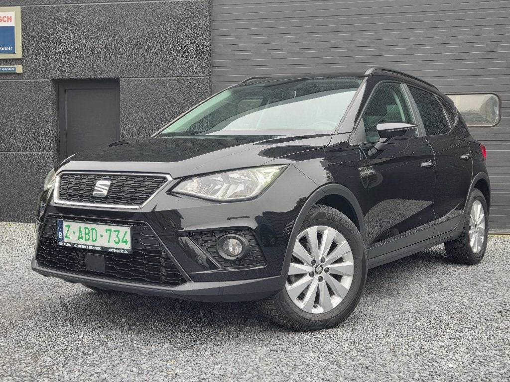 Seat Arona 1.0Tsi  DSG carplay/navi/front assist..., Auto's, Dealer onderhouden, Stof, Zwart, 115 g/km