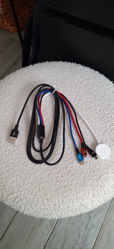 4-in-1multi-USB-oplaadkabel, Telecommunicatie, Ophalen, Zo goed als nieuw, Snoer of kabel, Sony Ericsson