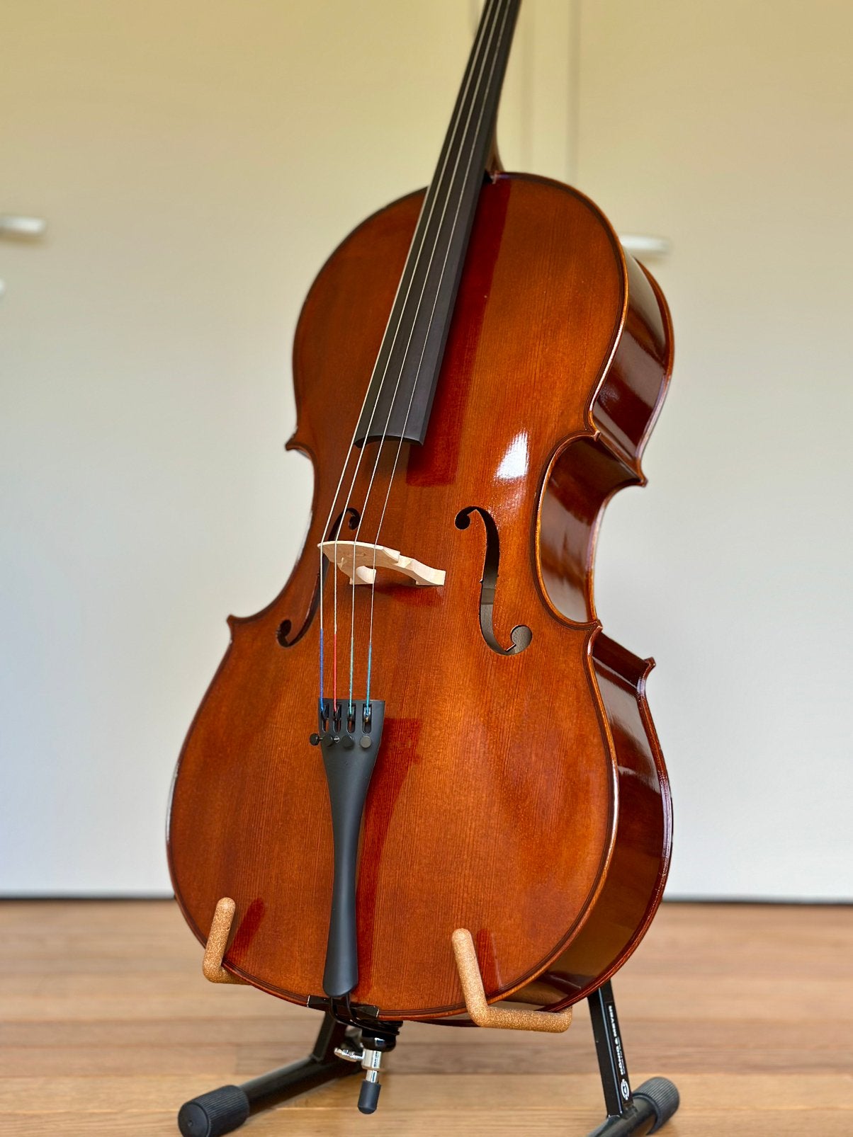 4/4 cello - massief hout, Enlèvement, Comme neuf, Violoncelle 4/4, Avec valise