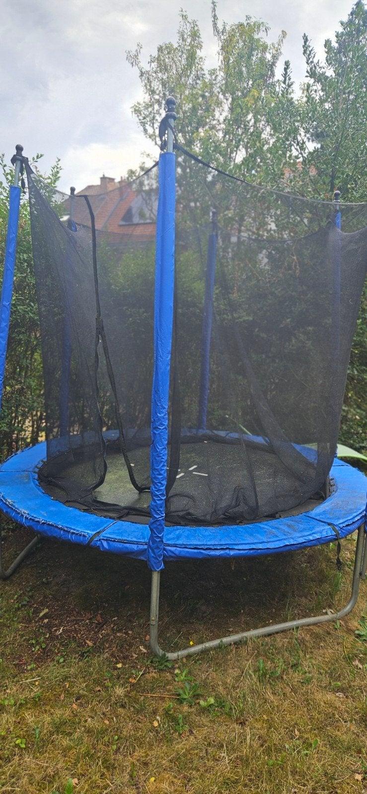 Trampoline avec filet de sécurité – diamètre ~2,40 m, Enlèvement