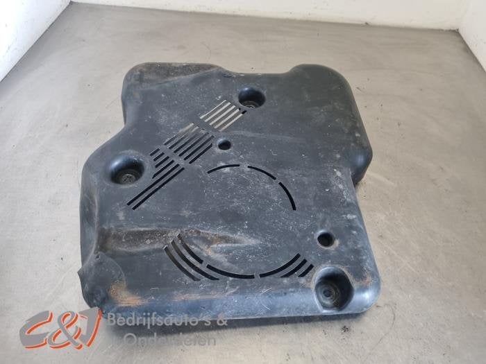 Plaque de protection sol d'un Renault Trafic, Renault, -, 3 mois de garantie, Utilisé