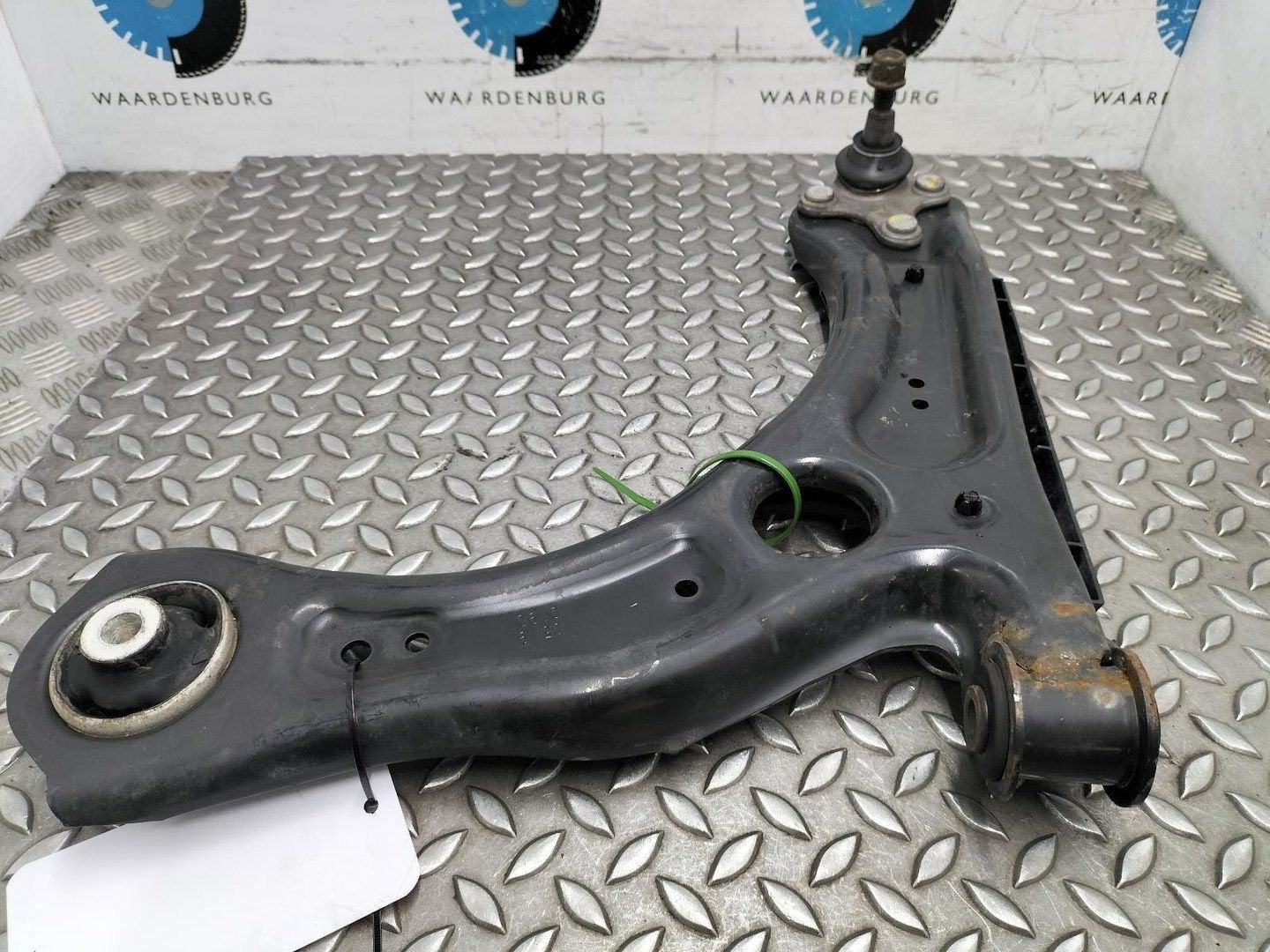 VOLKSWAGEN POLO AW1 1.0  MPI Comfortline  DRAAGARM ONDER LV, Auto-onderdelen, Ophalen of Verzenden, Gebruikt, ARN erkend