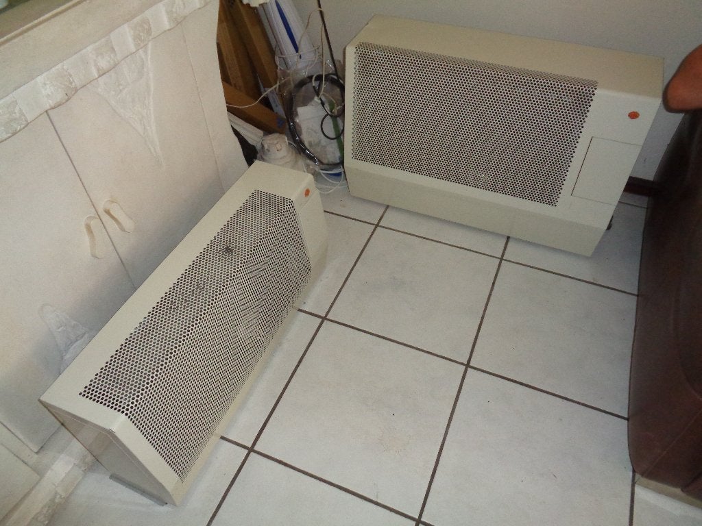 3 convecteurs au gaz dont 2 chauffages de façade, Maison & Meubles, Poêles, Utilisé, Suspendu, Chauffage de façade, Gaz, Enlèvement