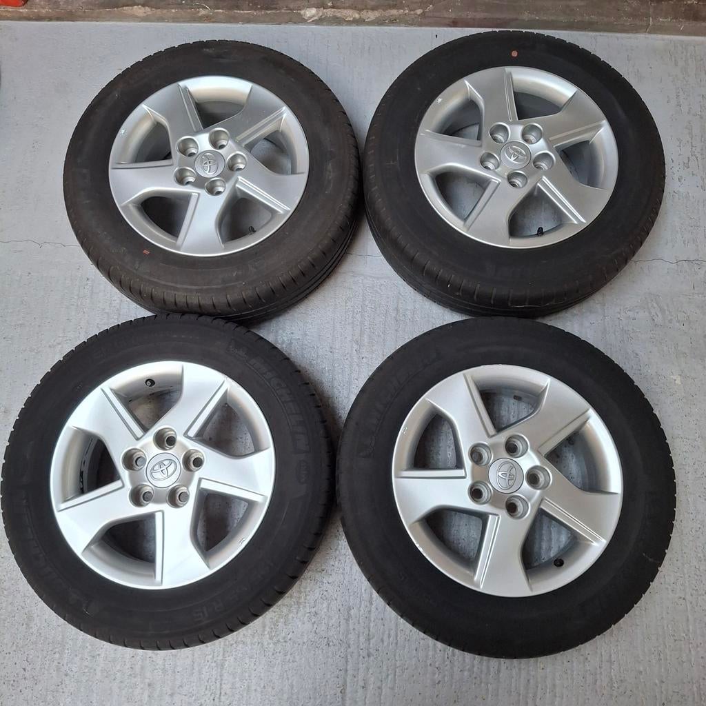 Velgen toyota auris, Autos : Pièces & Accessoires, Pneus & Jantes, Enlèvement, Jante(s)