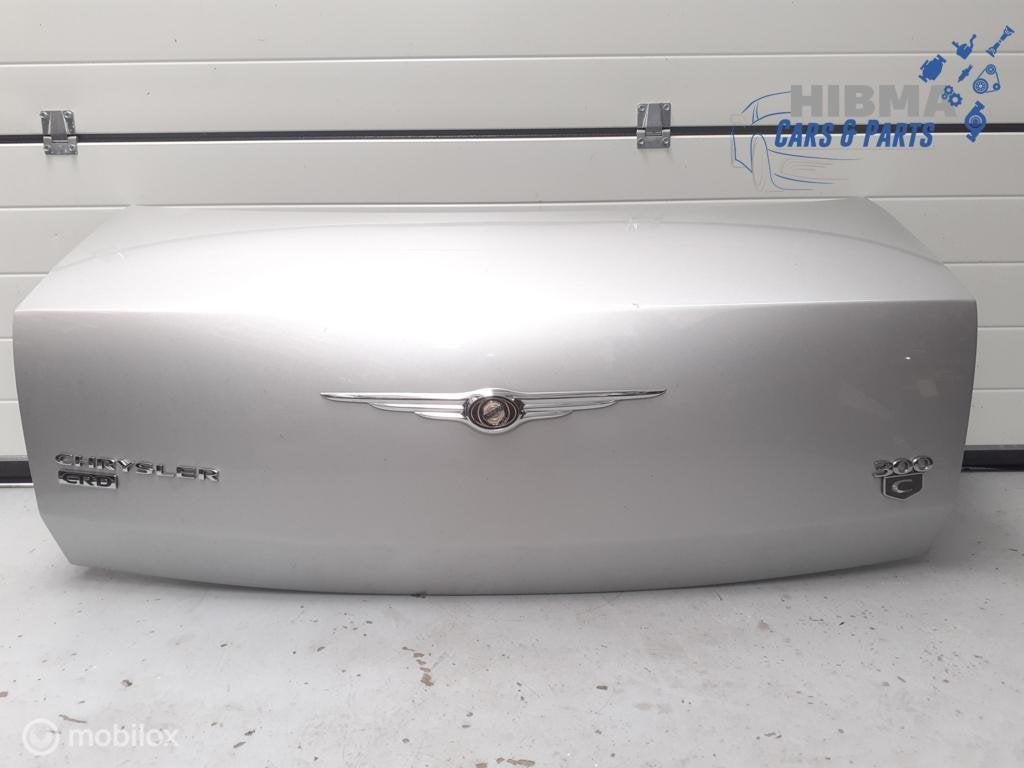 Achterklep Chrysler 300C 3.0 V6 CRD ('04-'11), Enlèvement ou Envoi, Chrysler, Haillon arrière, Chrysler