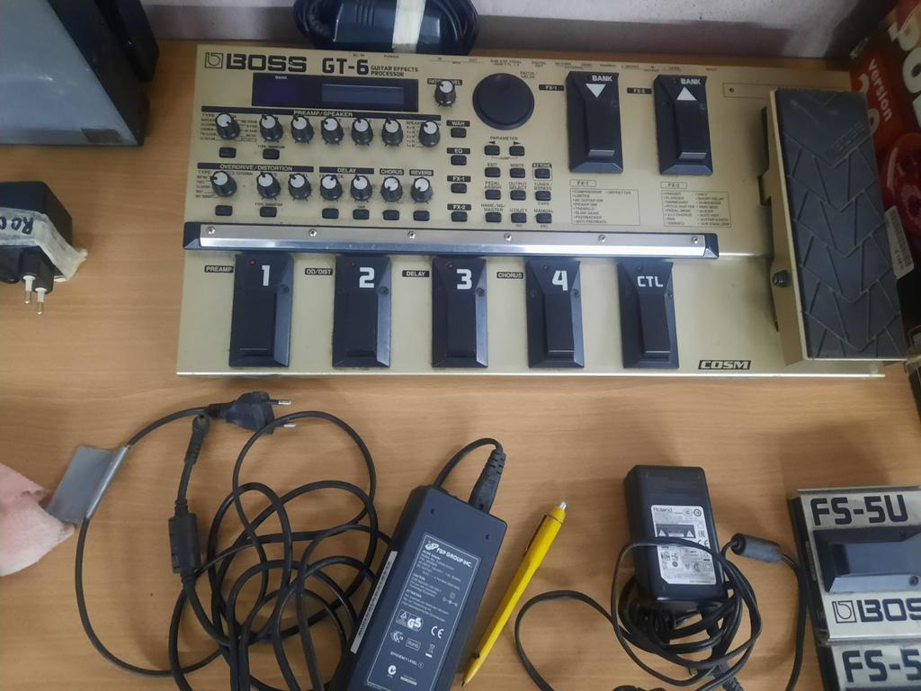 Boss GT-6 gitaareffecten Pressor, Enlèvement, Comme neuf