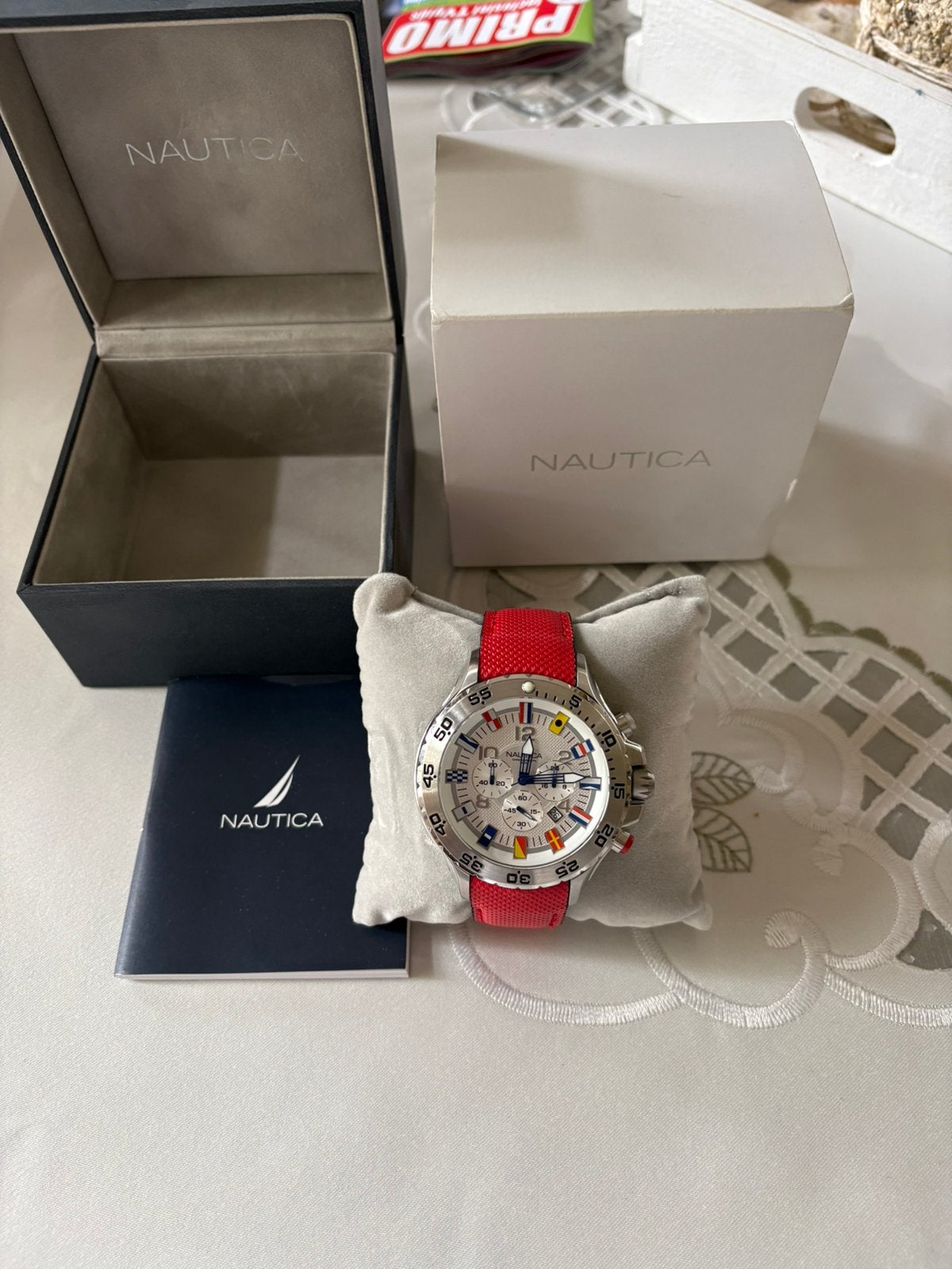 Montre Nautica chrono état neuf, Montre-bracelet, Autres marques, Enlèvement ou Envoi, Cuir