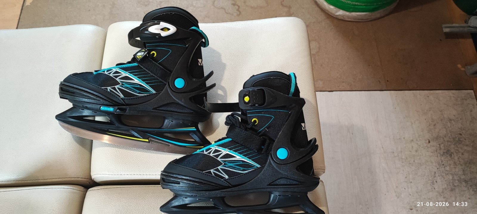 schaatsen 35-38, Ophalen