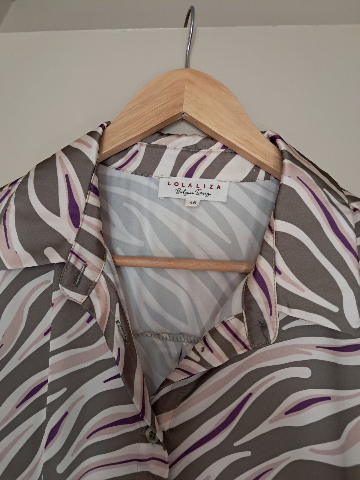 dames bloes ,kaki paars beige ondergrond maat 46 satin zacht, Taille 46/48 (XL) ou plus grande, Lola & Liza, Beige, Enlèvement