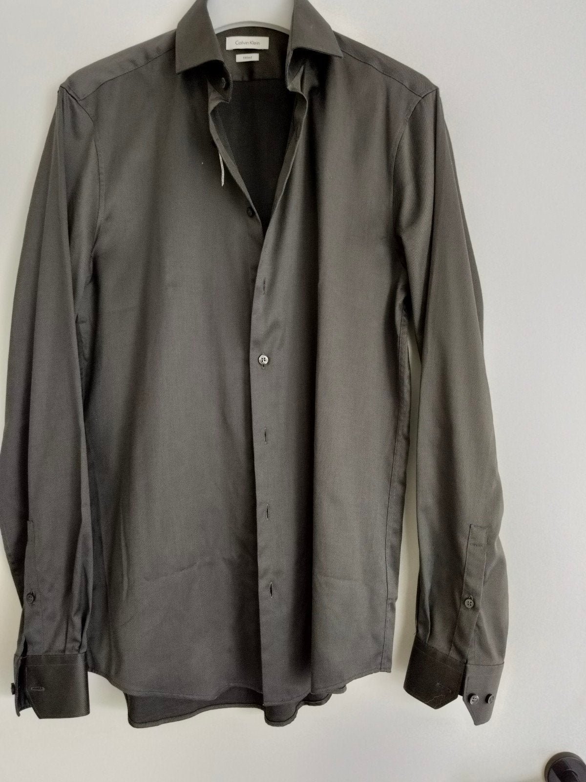 Mooi heren overhemd van  Calvin Klein maat 38, Kleding | Heren, Overhemden, Ophalen, Grijs