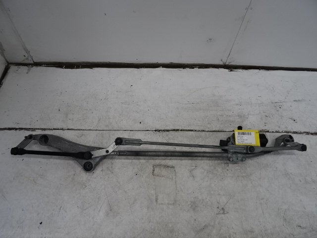 MECANISME ESSUIE-GLACE Mercedes-Benz A (W169), Mercedes-Benz, Mevr. I. Hauben, Utilisé, Rue de l'Espoir 34 34
4030  GRIVEGNÉE, BE