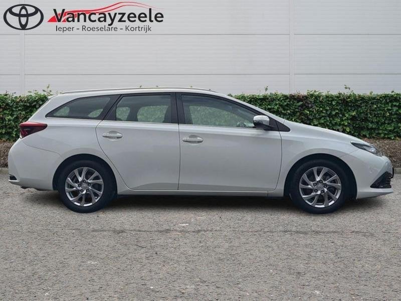 Toyota Auris TS Dynamic+sensopack+cam+gps, Auto's, Toyota, Wit, 1330 cc, Auris, https://public.car-pass.be/vhr/6ba50d66-4236-4e31-bcc4-4f1499cec425