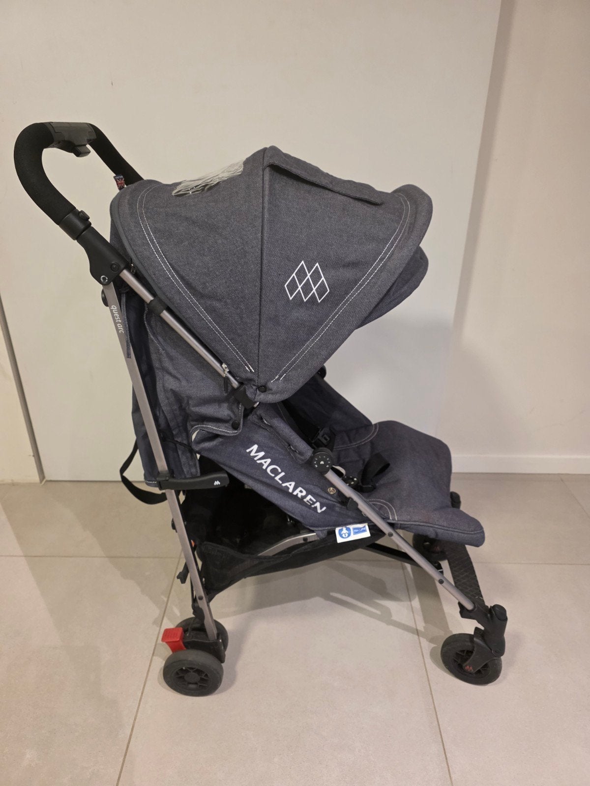 Maclaren quest arc plooibuggy, Ophalen