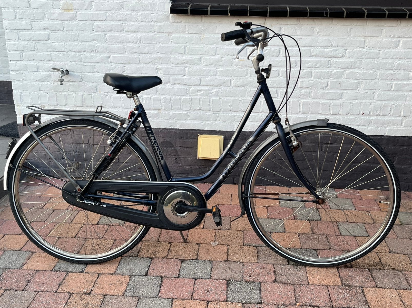 Dames fiet minerva, Fietsen en Brommers, Ophalen, Zo goed als nieuw, Versnellingen