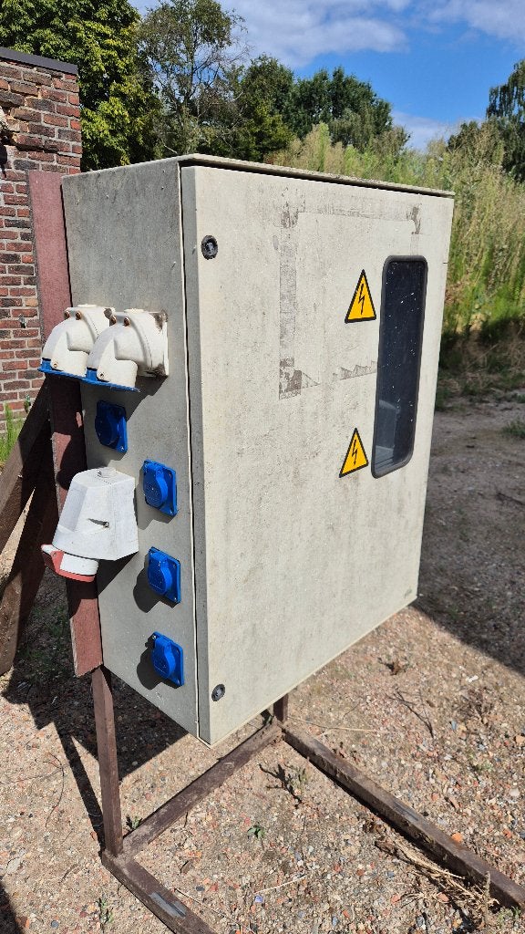 Werfkast te koop, Ophalen, Gebruikt, Overige merken, Groepenkast